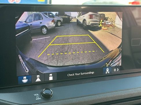 Used 2025 Honda Accord Sport image 18