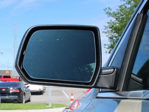 Used 2019 GMC Acadia SLT AWD/4WD image 8