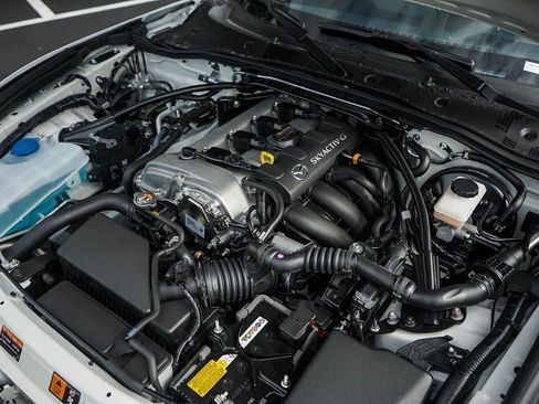 New 2025 MAZDA MX-5 Miata RF Club image 6