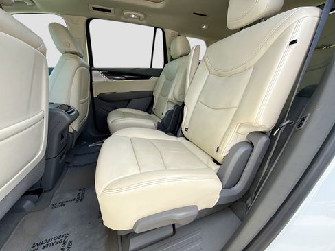 Used 2020 Cadillac XT6 Premium Luxury AWD/4WD image 22