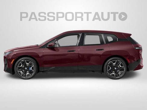 Used 2024 BMW iX xDrive50 w/ Sport Package AWD/4WD image 3