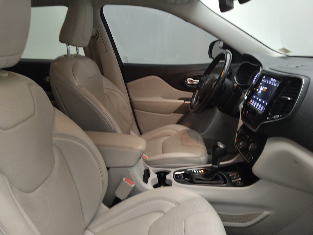 Used 2019 Jeep Cherokee Limited FWD image 21