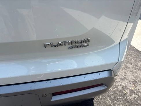 Used 2023 Nissan Pathfinder Platinum AWD/4WD image 26