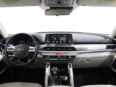 Used 2020 Kia Telluride S FWD image 15