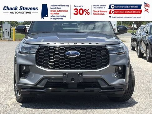 Used 2025 Ford Explorer ST-Line AWD/4WD image 4