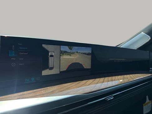 New 2026 Cadillac Escalade ESV Platinum Sport w/ LPO, ONYX Package AWD/4WD image 49