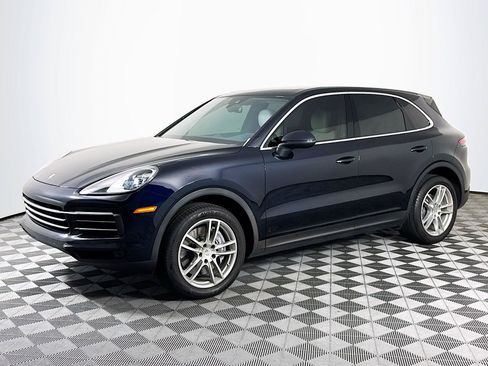 Used 2022 Porsche Cayenne AWD/4WD image 4