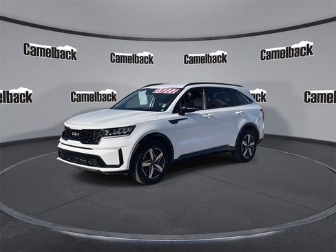 Certified 2022 Kia Sorento S image 3