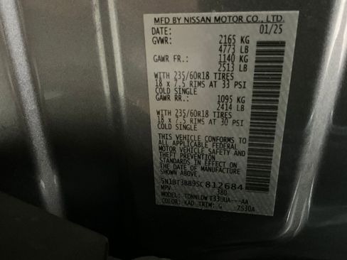 Used 2025 Nissan Rogue SV AWD/4WD image 31