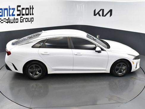 Used 2021 Kia K5 LXS image 22