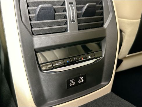 New 2026 BMW 330i xDrive Sedan w/ Premium Package image 25