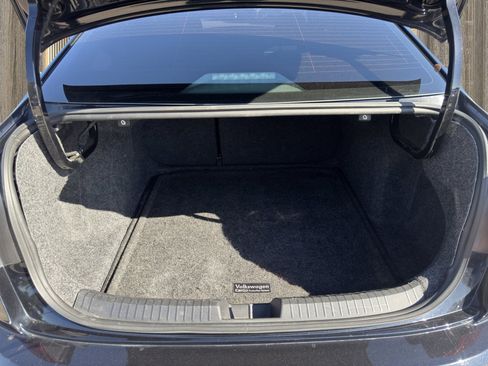 Used 2021 Volkswagen Jetta R-Line image 29