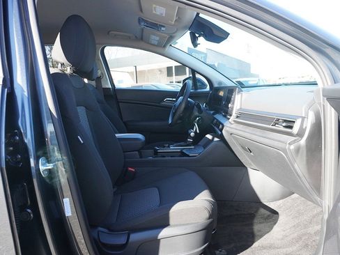 Used 2025 Kia Sportage LX image 26