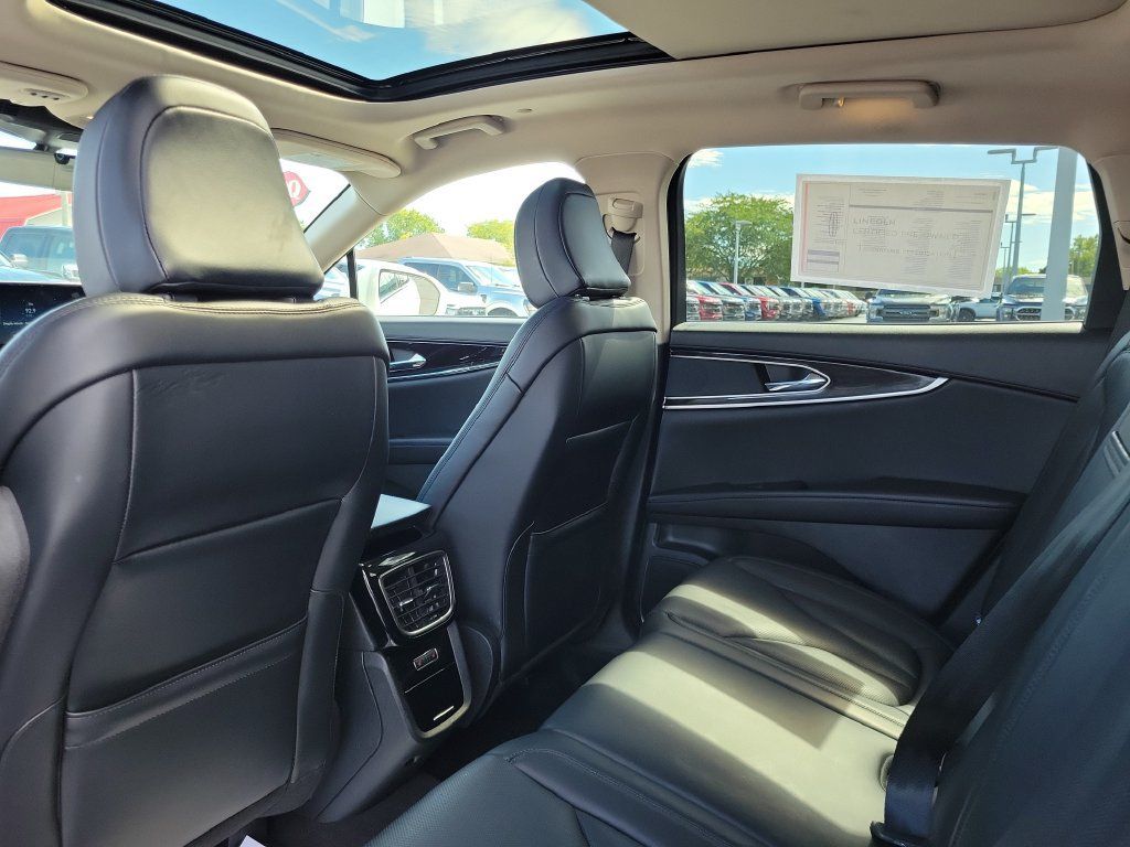 Certified 2023 Lincoln Nautilus Reserve AWD/4WD image 16