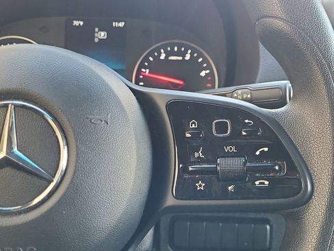 Used 2022 Mercedes-Benz Sprinter 2500 image 27