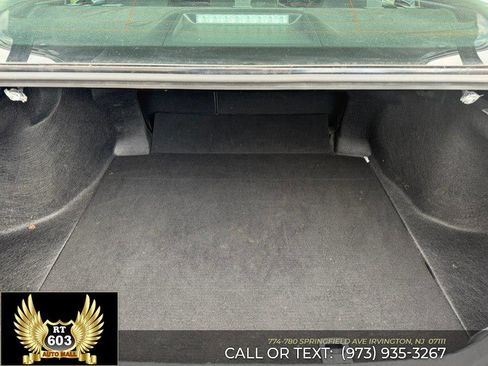 Used 2024 Toyota Camry SE image 7