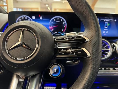 Certified 2025 Mercedes-Benz GLB 35 AMG 4MATIC image 23