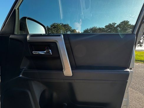 Used 2018 Toyota 4Runner SR5 image 13