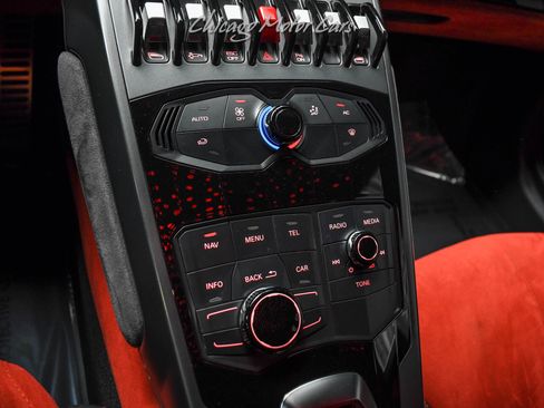 Used 2016 Lamborghini Huracan LP 580-2 RWD image 17