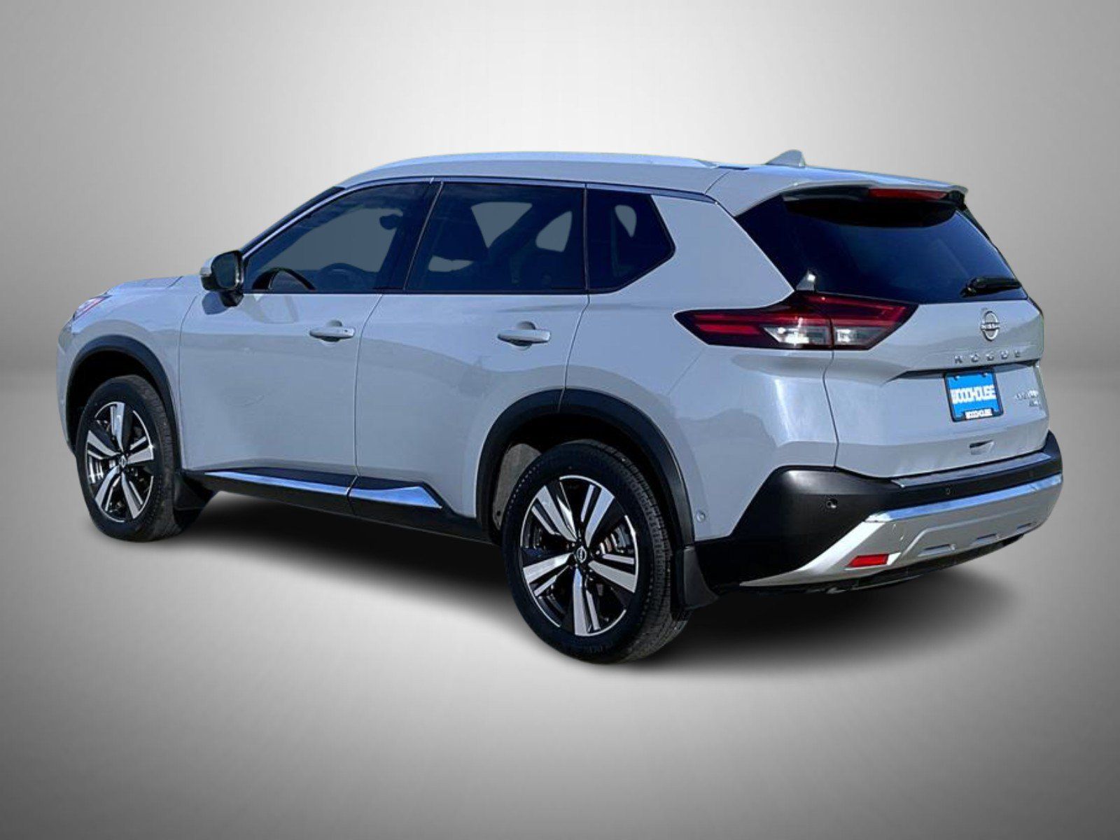 Used 2023 Nissan Rogue Platinum AWD/4WD image 7