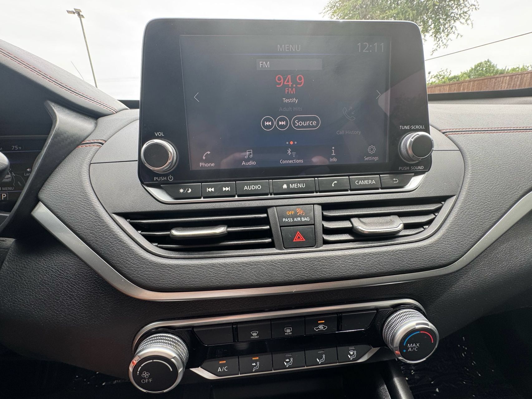 Used 2022 Nissan Altima 2.5 SR FWD image 18