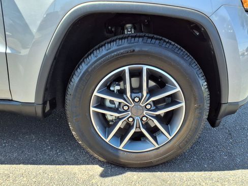 Used 2020 Jeep Grand Cherokee Limited RWD image 9