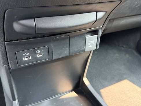 Used 2025 Honda Odyssey Sport-L image 32