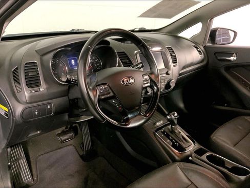 Used 2017 Kia Forte EX FWD image 14