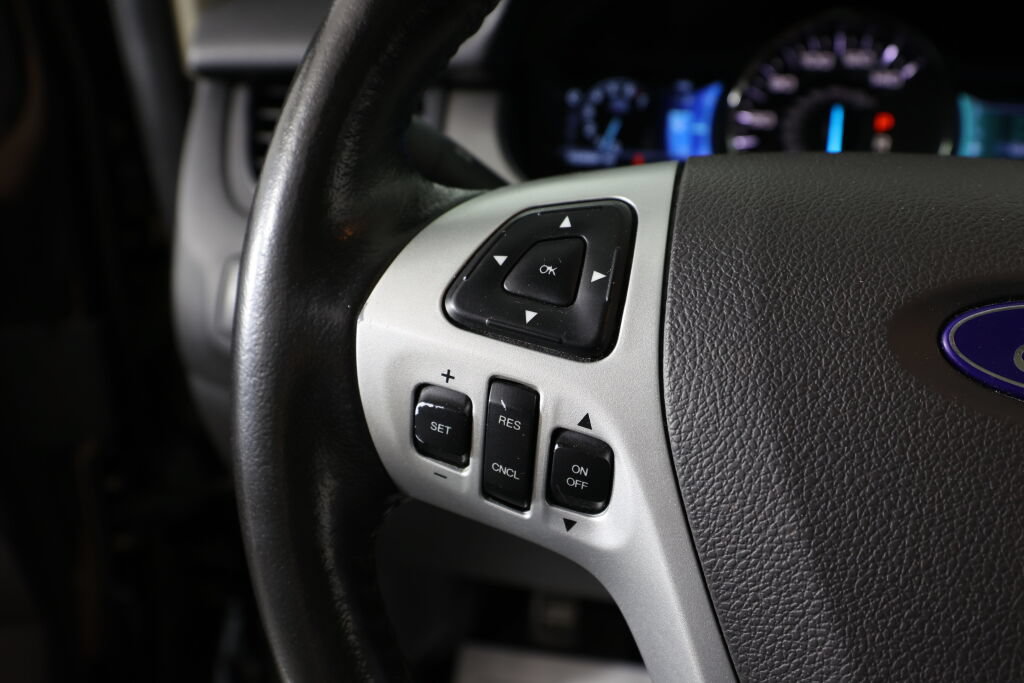 Used 2013 Ford Edge SEL AWD/4WD image 33