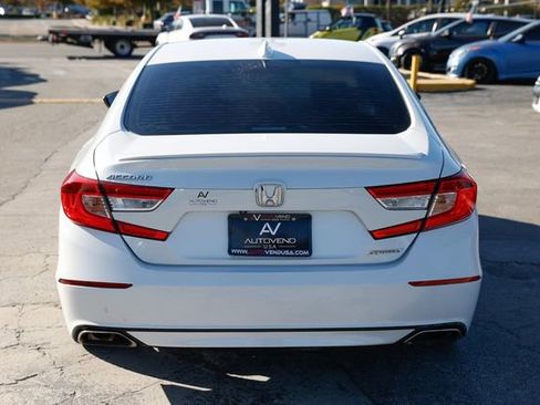 Used 2019 Honda Accord Sport image 11