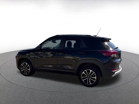 Used 2025 Chevrolet TrailBlazer LT image 10