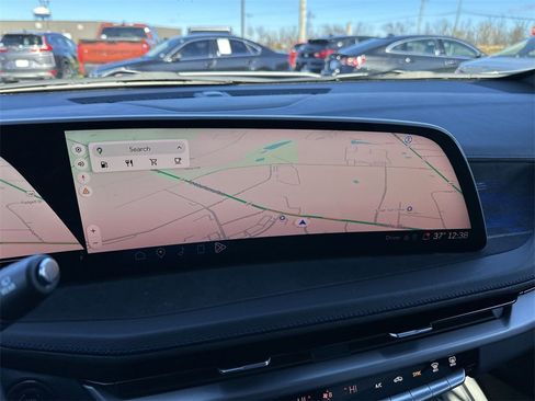 Used 2024 Cadillac XT4 Sport image 18