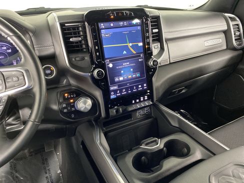 Used 2023 RAM 1500 Laramie AWD/4WD image 29