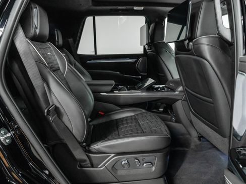 Used 2026 Cadillac Escalade V image 27