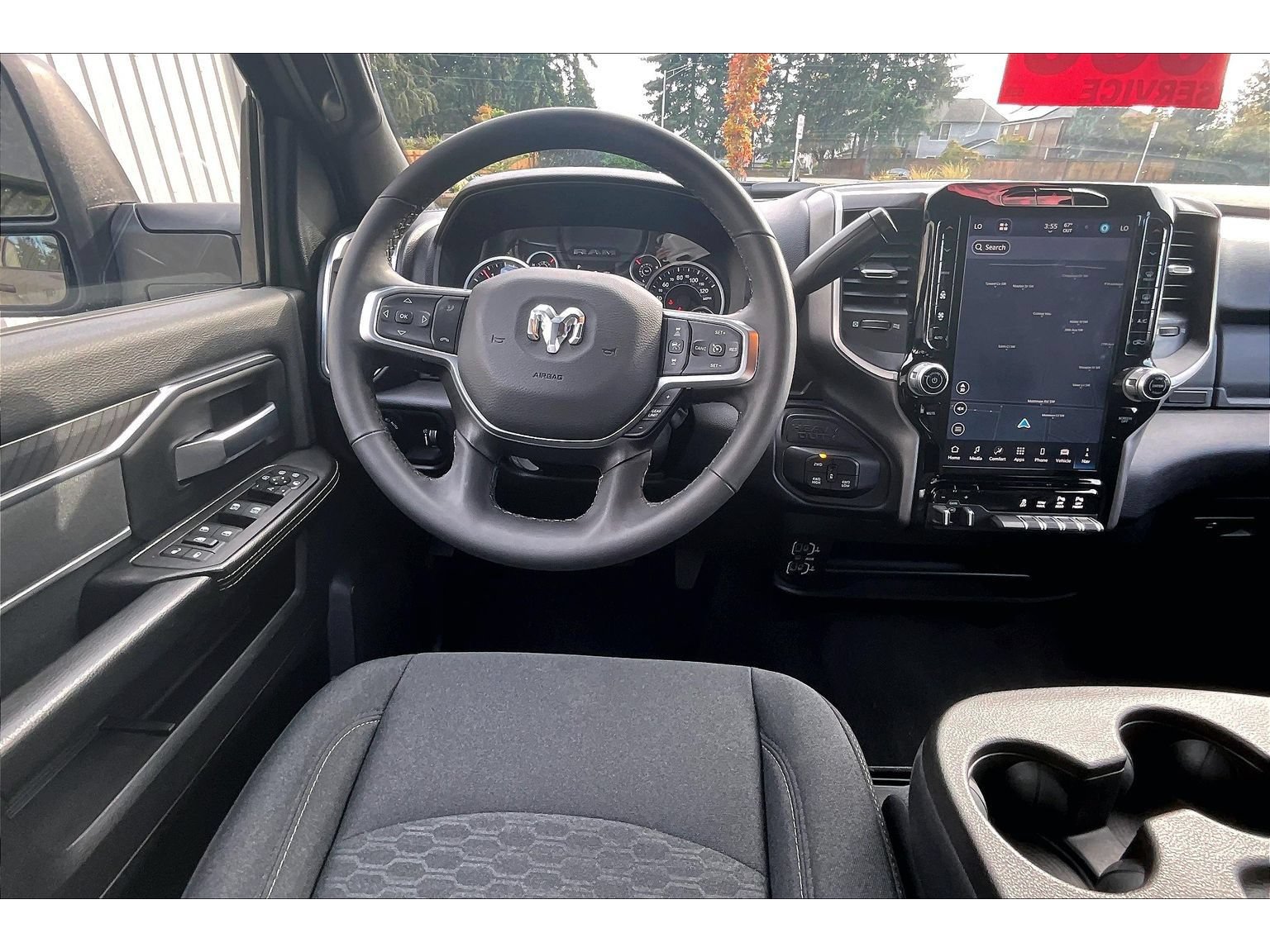 Used 2025 RAM 2500 Big Horn AWD/4WD image 5