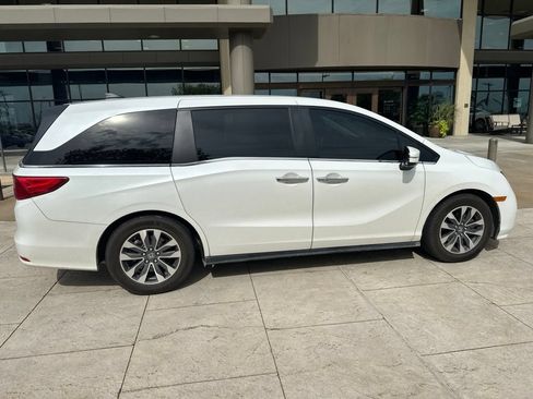 Used 2021 Honda Odyssey EX-L image 8