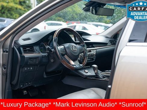 Used 2018 Lexus ES 300h FWD image 14