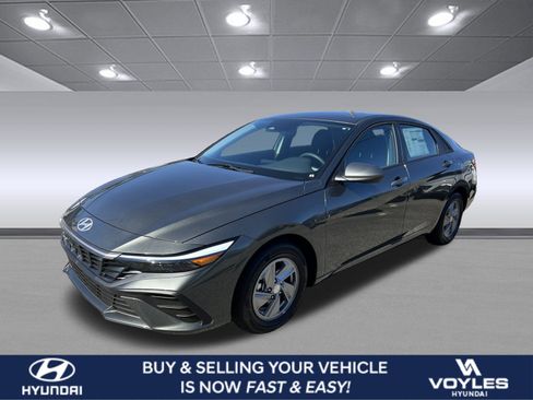 New 2026 Hyundai Elantra SE image 1