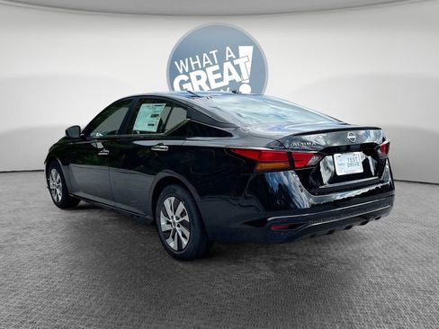 Used 2025 Nissan Altima 2.5 S image 6