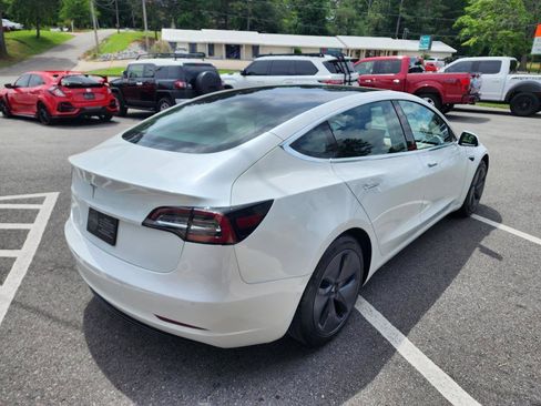 Used 2020 Tesla Model 3 Standard Range RWD image 4