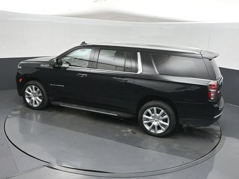 Used 2024 Chevrolet Suburban High Country AWD/4WD image 48