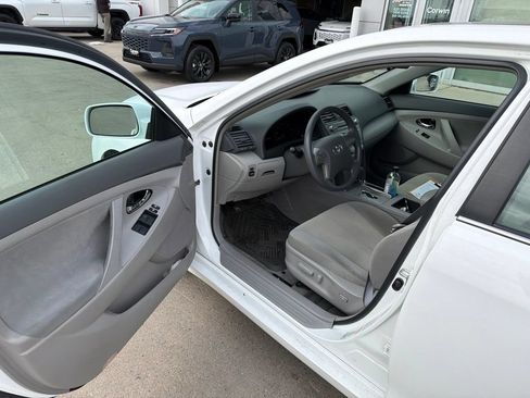 Used 2007 Toyota Camry LE FWD image 13