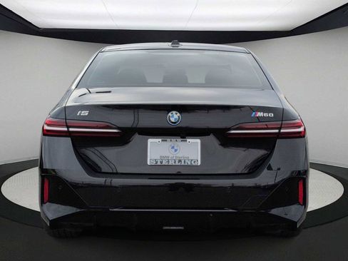 Used 2025 BMW i5 M60 w/ Premium Package image 7