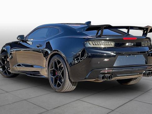 Used 2017 Chevrolet Camaro SS RWD image 12