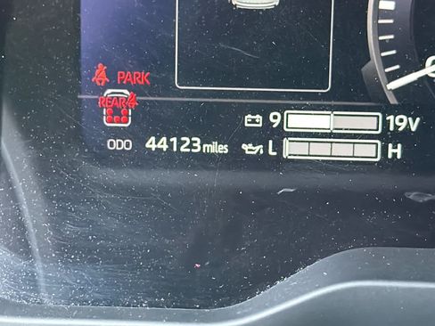 Used 2023 Toyota Sequoia Capstone AWD/4WD image 28