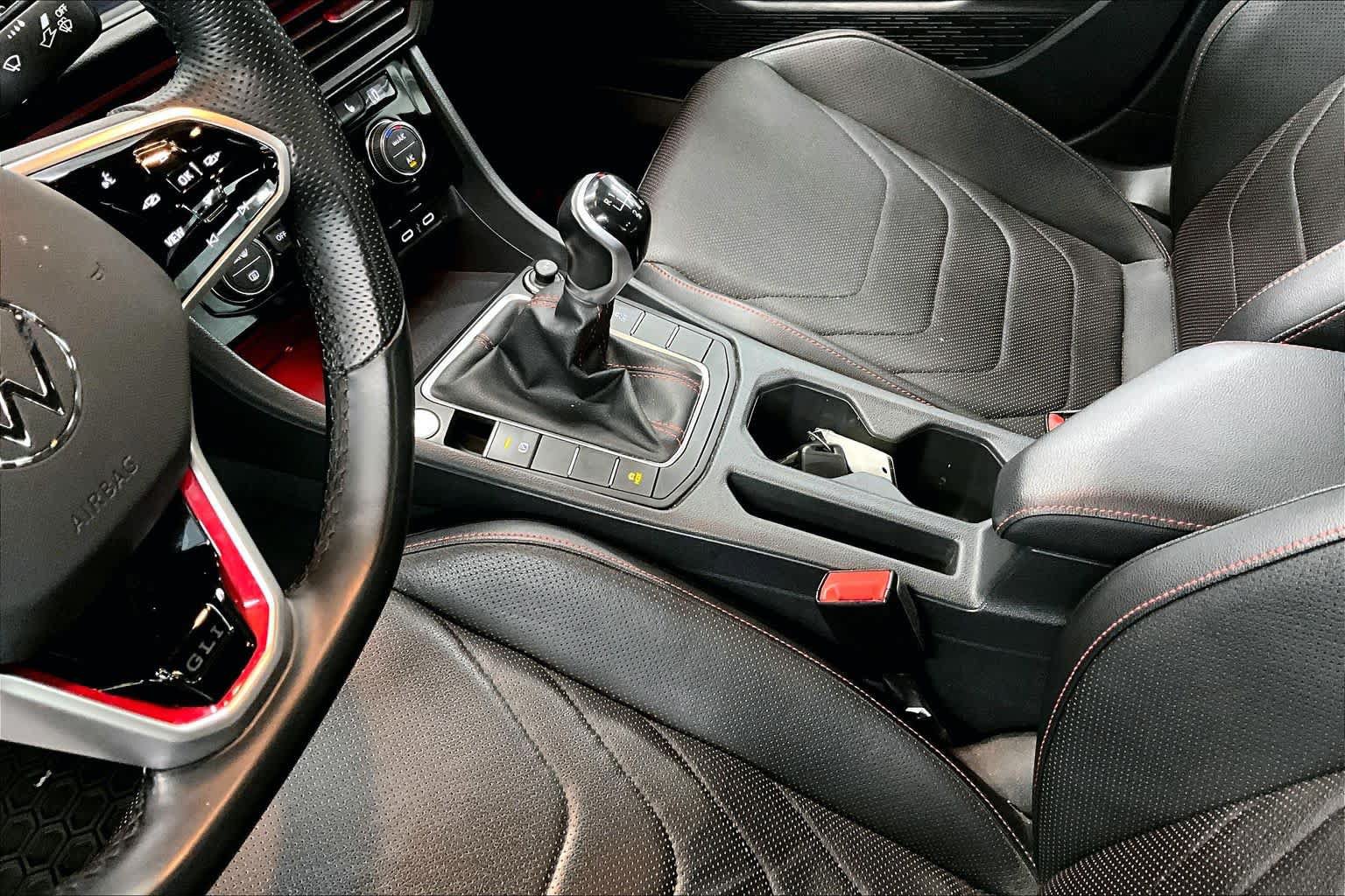 Used 2023 Volkswagen Jetta GLI Autobahn FWD image 16