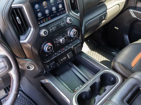 Used 2022 GMC Sierra 1500 AT4 w/ AT4 Preferred Package AWD/4WD image 24