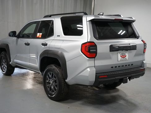Used 2025 Toyota 4Runner SR5 image 6