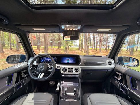 Used 2025 Mercedes-Benz G 580 w/ EQ Technology image 2