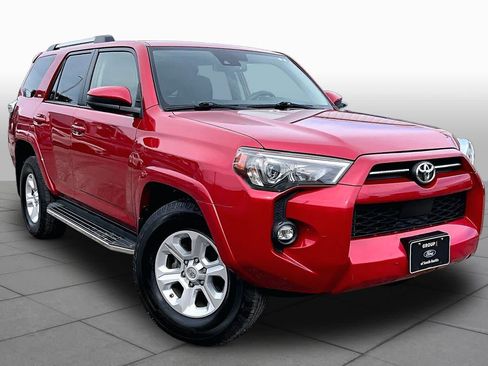 Used 2021 Toyota 4Runner SR5 RWD image 3